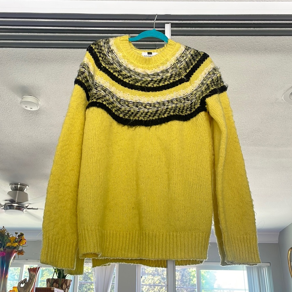 Topman Yellow knitted Sweater with black and white stripes
